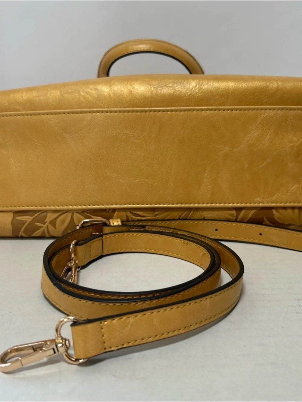 Mellow World stylish yellow